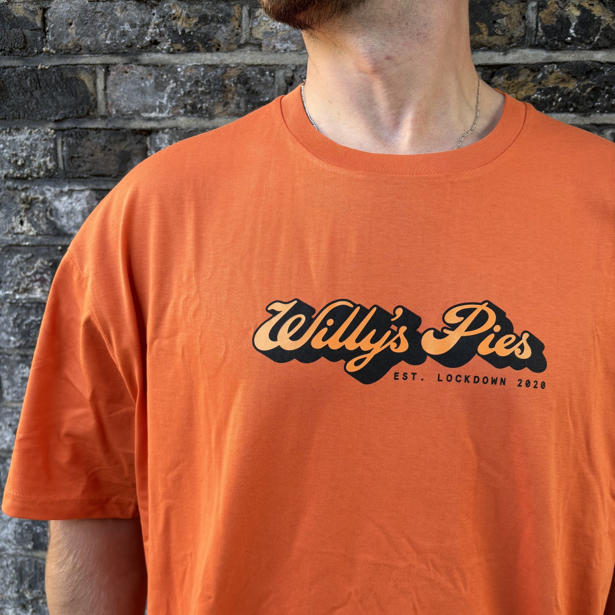 WILLY'S PIES ORANGE T-SHIRT