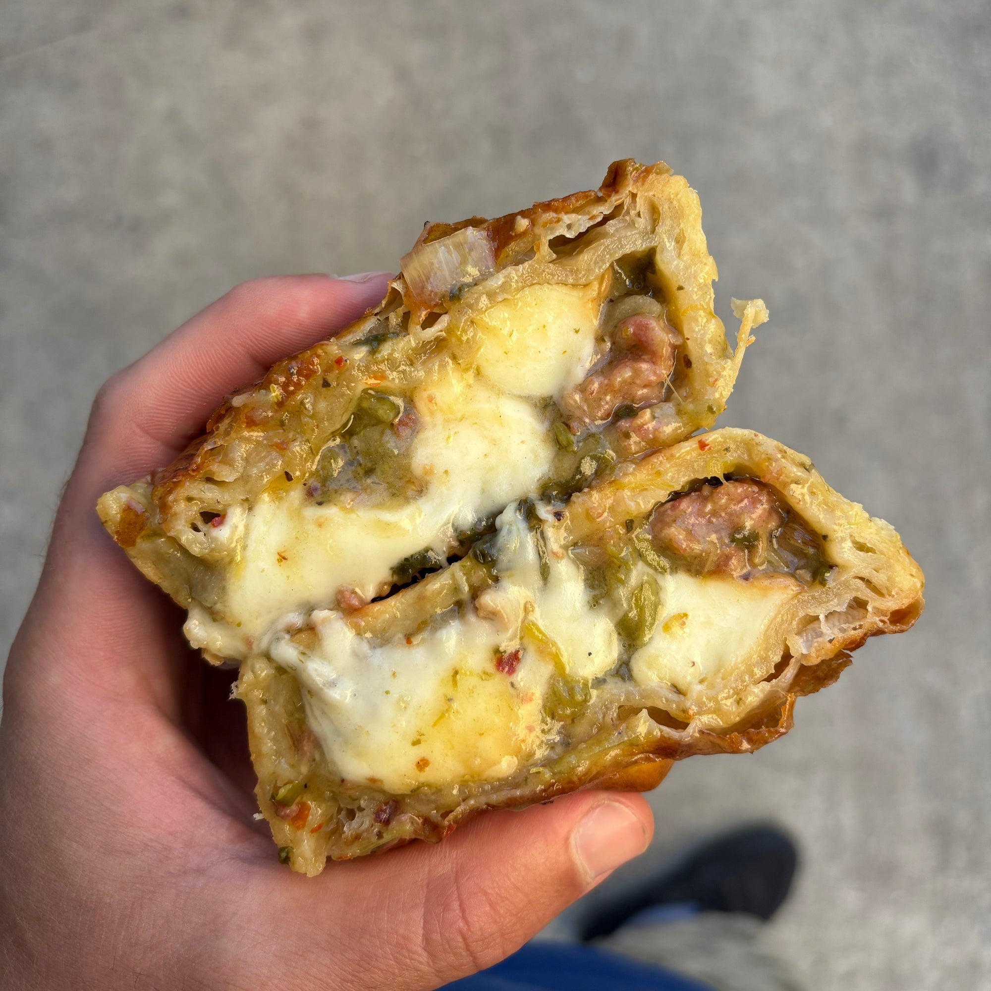 JANUARY HOUSE SPECIAL - TUSCAN SAUSAGE, SCAMORZA & FRIARELLI