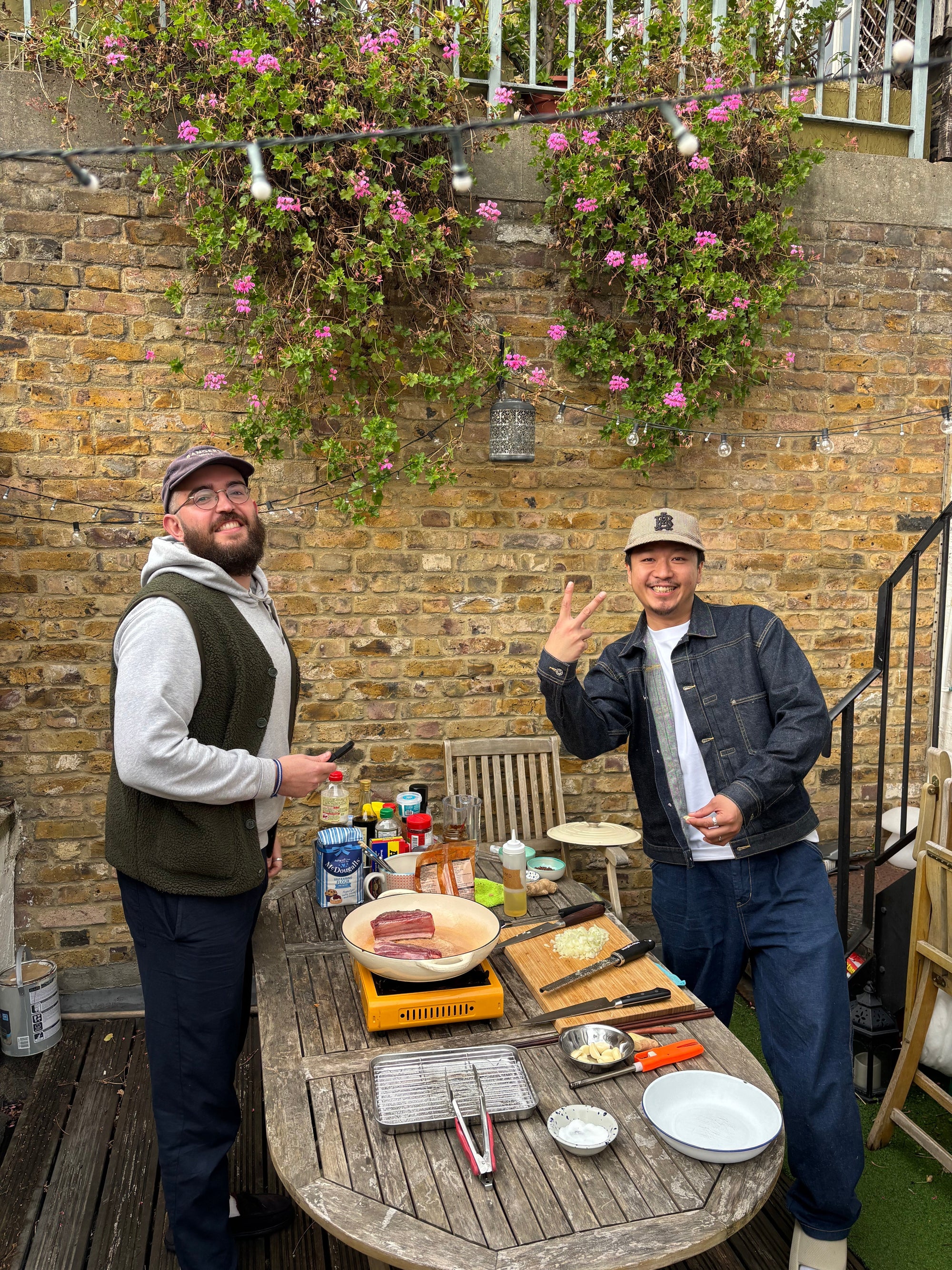 SHORT RIB CURRY & SICHUAN PEPPERCORN PIE WITH JUSTIN THE DUSTBIN